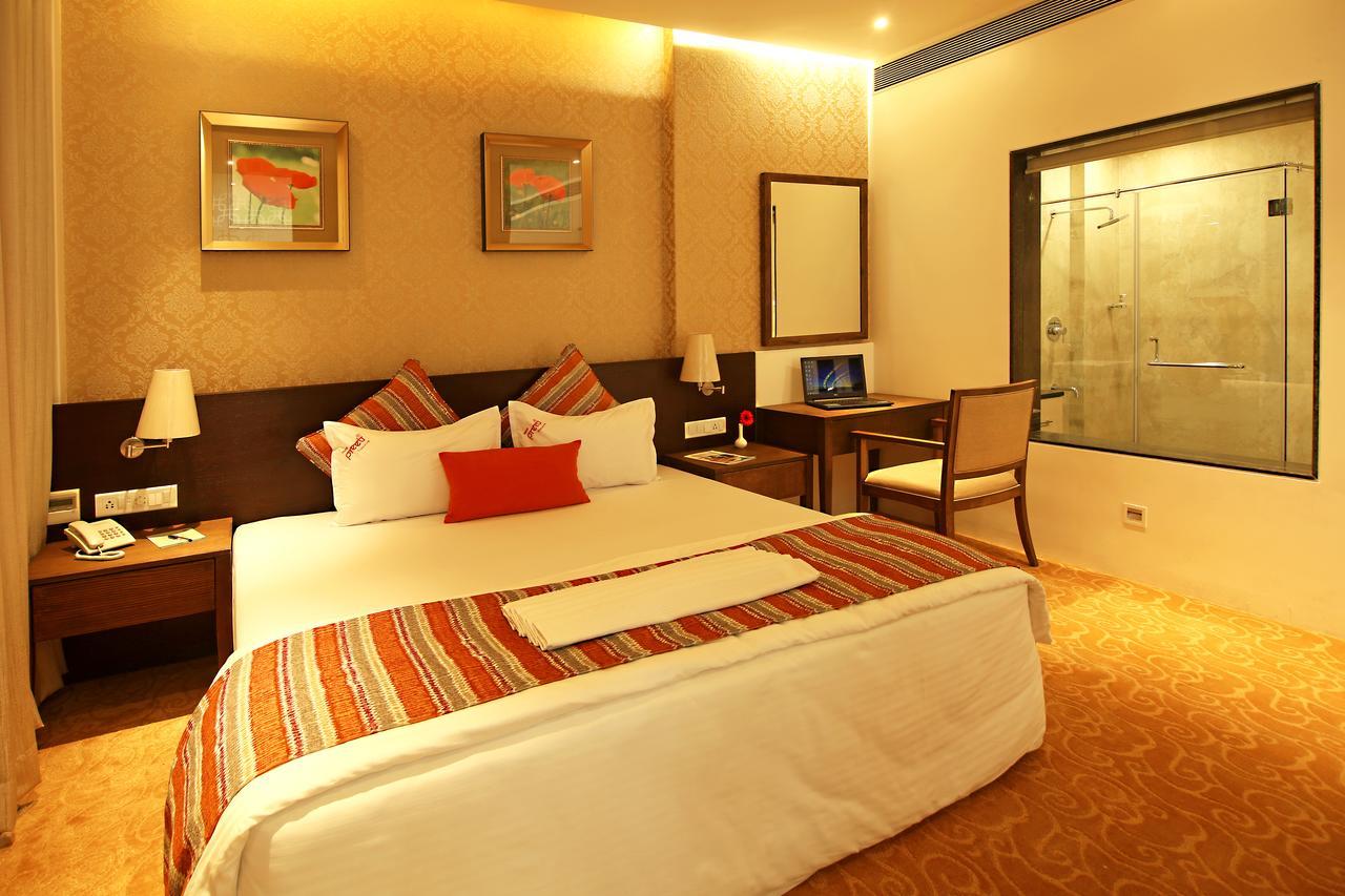 Hotel Preeti Executive Satara Esterno foto